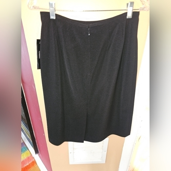 🍀Kasper Black Skirt size 6P NWT. "F" - Picture 3 of 4